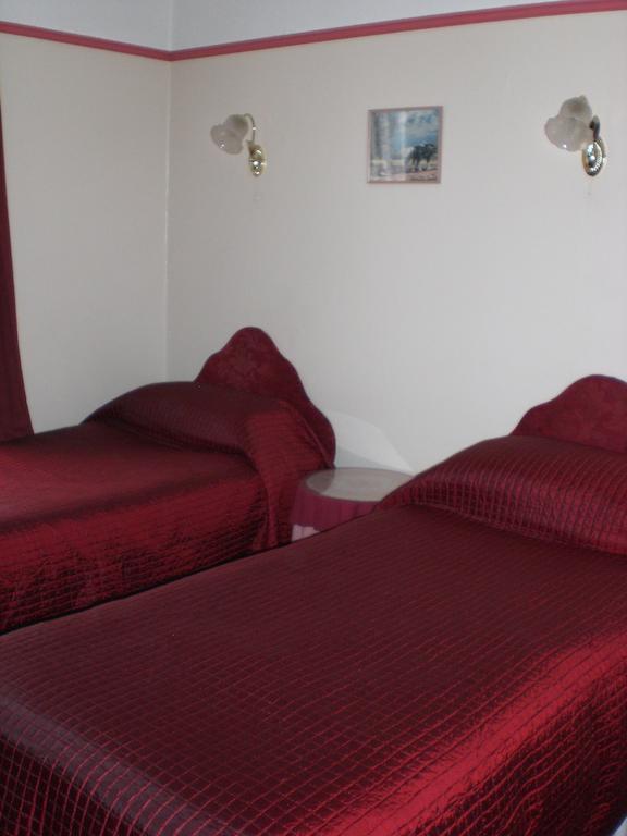 Melville Lodge Gatwick ホーリー 部屋 写真